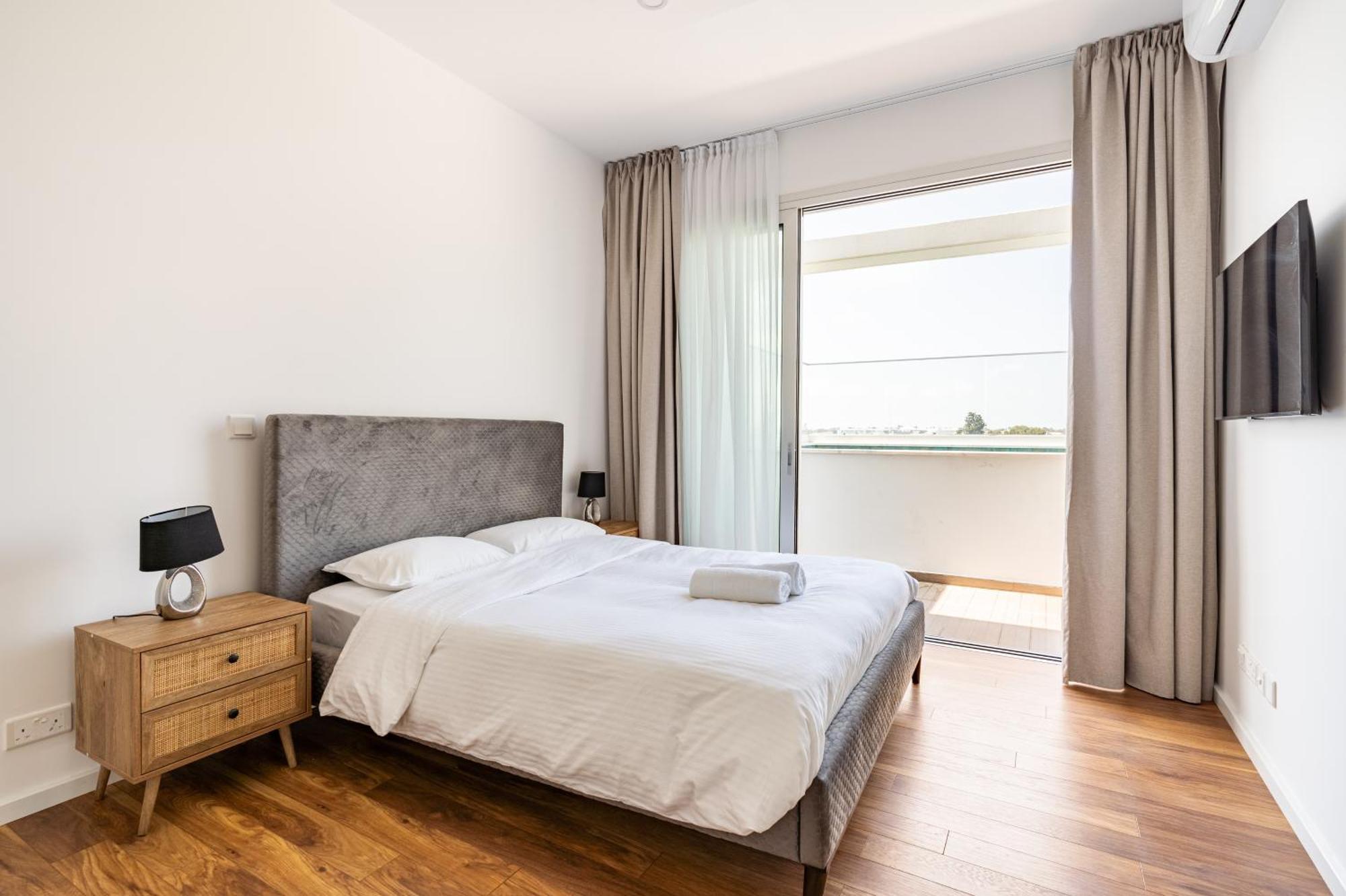 Yamas Urban Living Zakaki Pool Penthouses & Apartments 利马索尔 外观 照片