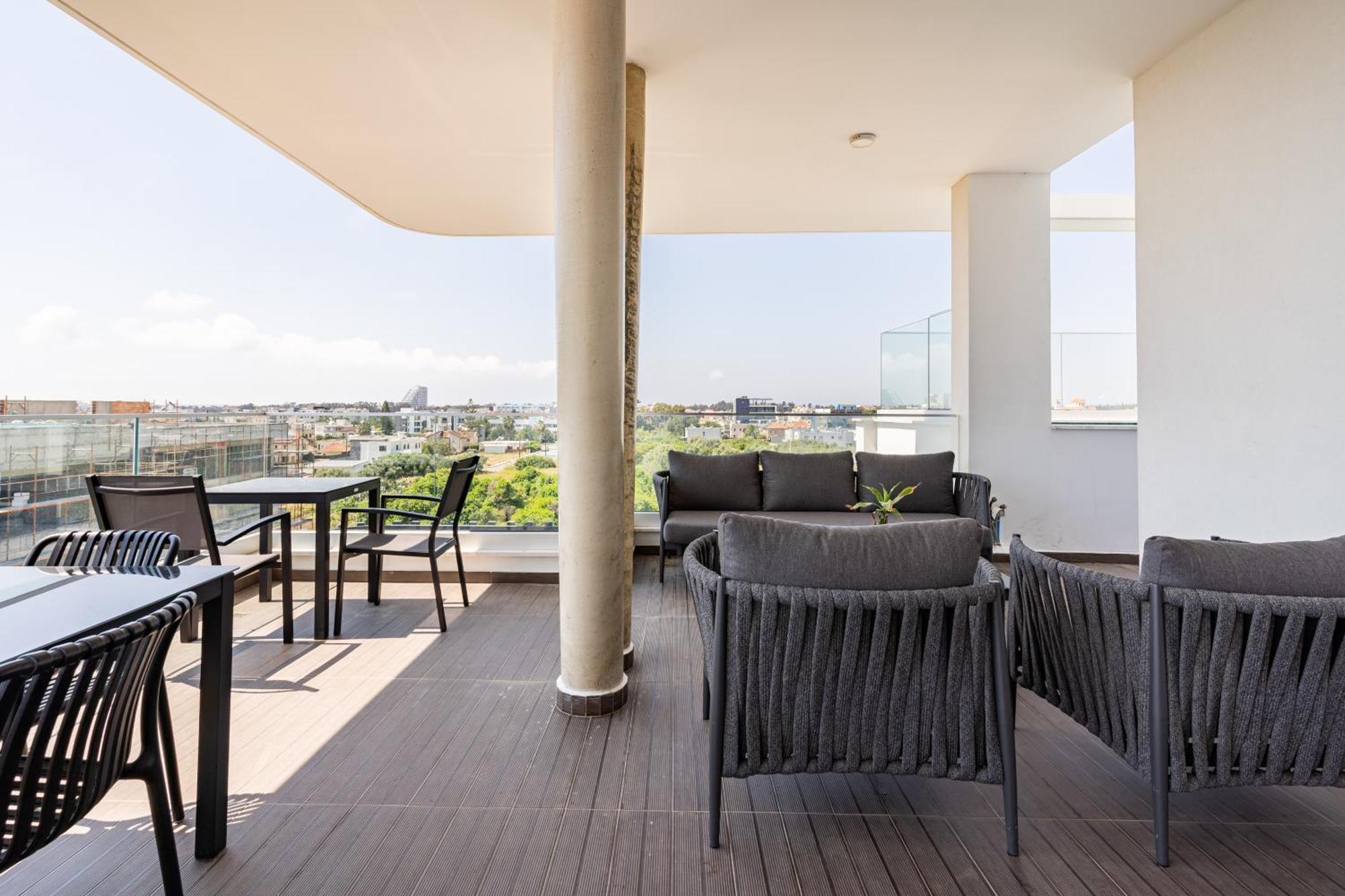 Yamas Urban Living Zakaki Pool Penthouses & Apartments 利马索尔 外观 照片