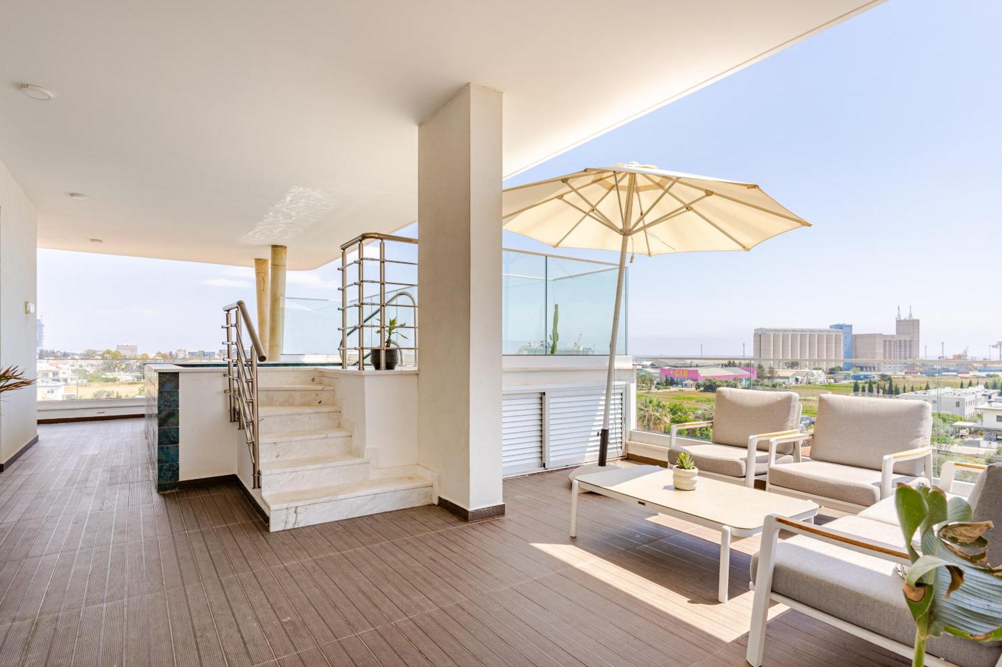Yamas Urban Living Zakaki Pool Penthouses & Apartments 利马索尔 外观 照片